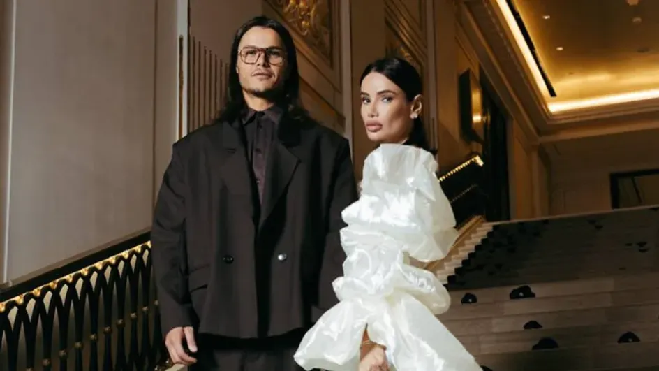 Айза решила показать, как прошла ее первая брачная ночь