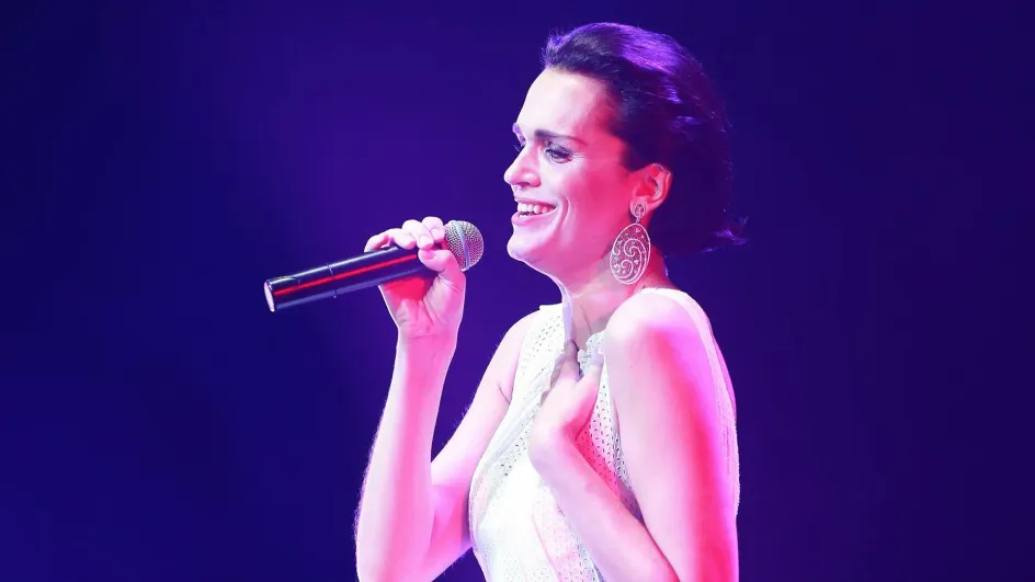 У певицы Славы случился нервный срыв на концерте