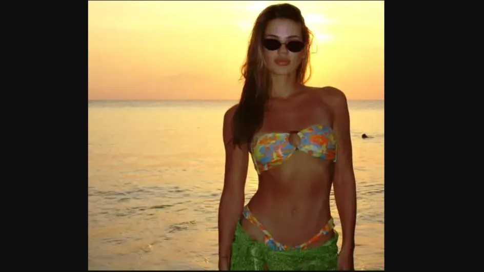 Экс-супруга Никиты Преснякова показала фигуру в бикини на курорте