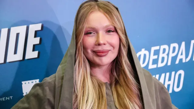 Блогер Карина Кросс сообщила о помолвке