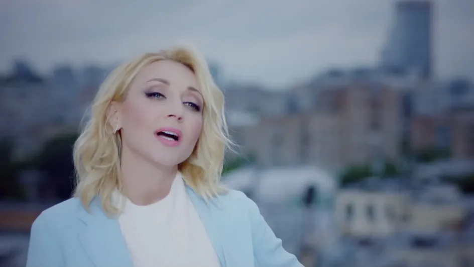 Кристина Орбакайте пожаловалась на огромный размер ноги у мужа