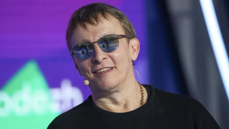 Иван Охлобыстин предложил помощь Симоньян в борьбе с раком