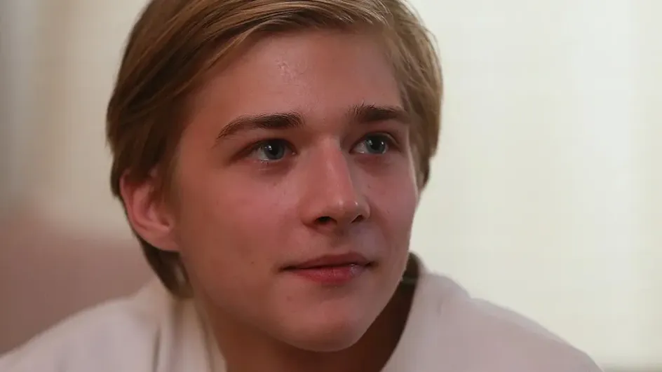 Звезда «Алисы в Стране чудес» честно сказал о первой любви