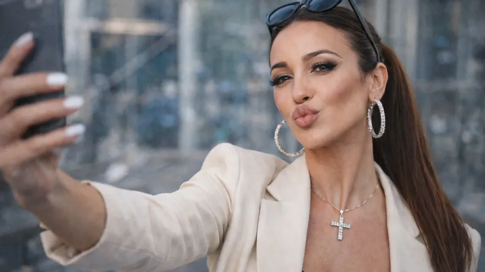 Ольге Бузовой предложили рассмотреть сотрудника ФСБ для брака