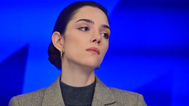 Горячая новость | Фигуристка Евгения Медведева поддержала Анну Кикину перед полетом на МКС