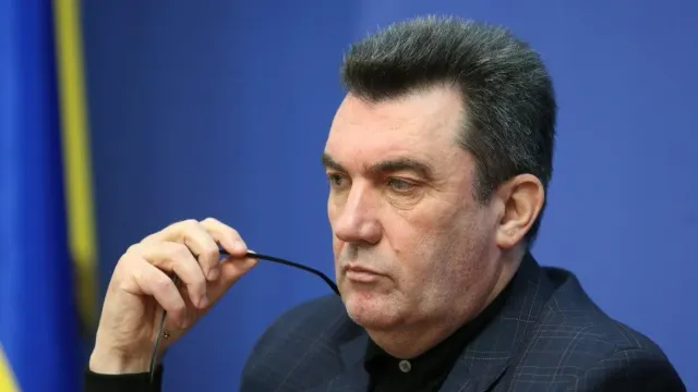 Политолог Марков объяснил, зачем Зеленский уволил Данилова