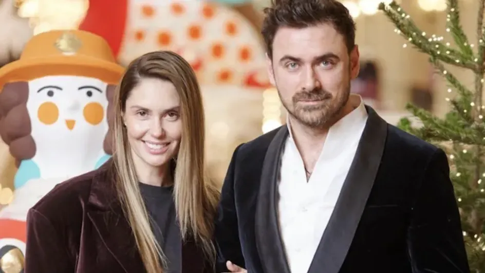 Агата Муцениеце появилась на публике с любимым мужем