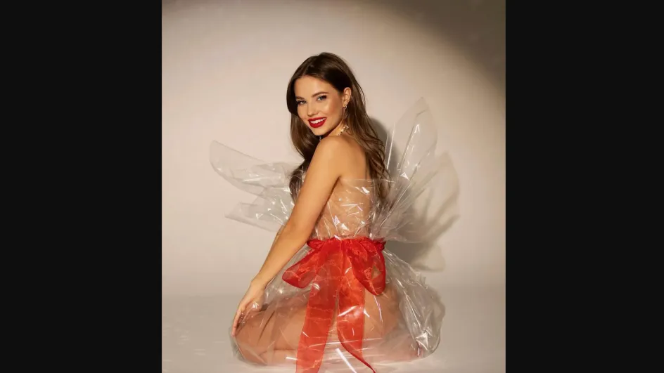 Невестка певицы Валерии снялась в одном пакете