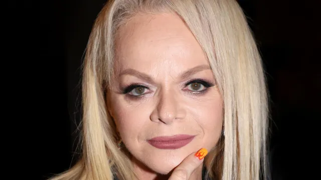 Горячая новость | Долина участвует в большой театральной постановке на фоне проблем с концертами