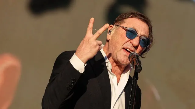 Горячая новость | Григорий Лепс предупредил, что не ведёт соцсети