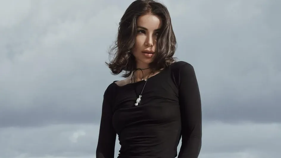 Айза получила угрозы от скандально известного застройщика