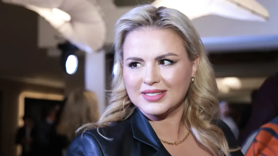 Известная блогерша показала, как Семенович увела у нее мужчину
