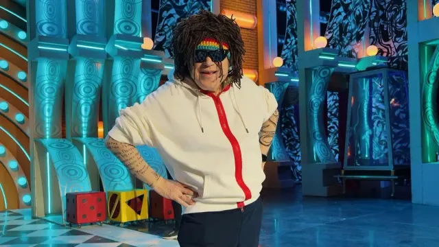 Брухунова показала Евгения Петросяна в молодежном образе с необычной прической