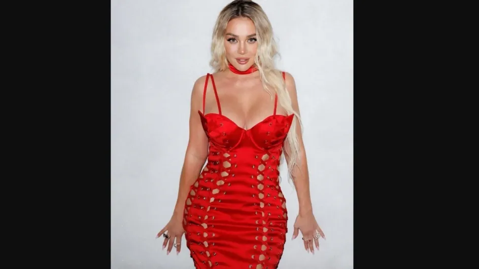 Анна Седокова объяснила свое появление на «Жаре» в неподходящем платье