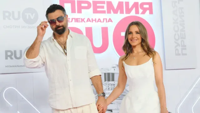 Алексей Чумаков и Юлия Ковальчук чуть не поругались на красной дорожке