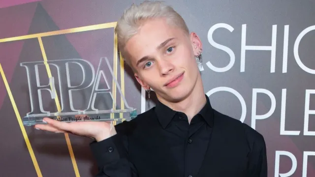 Даня Милохин выразил готовность пообщаться с фанатами за деньги