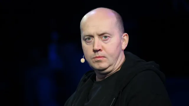 Горячая новость | Отец Сергея Бурунова сказал, что его сын врет о насилии в семье