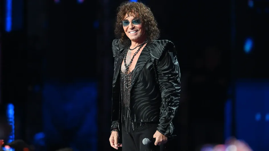 Королева рассказала, где Леонтьев встречается с ее мамой