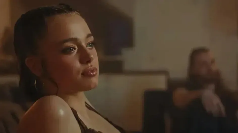 Дочь Джоли и Питта Шайло снялась в музыкальном клипе