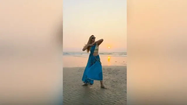 Горячая новость | Вера Брежнева устроила танцы на берегу океана