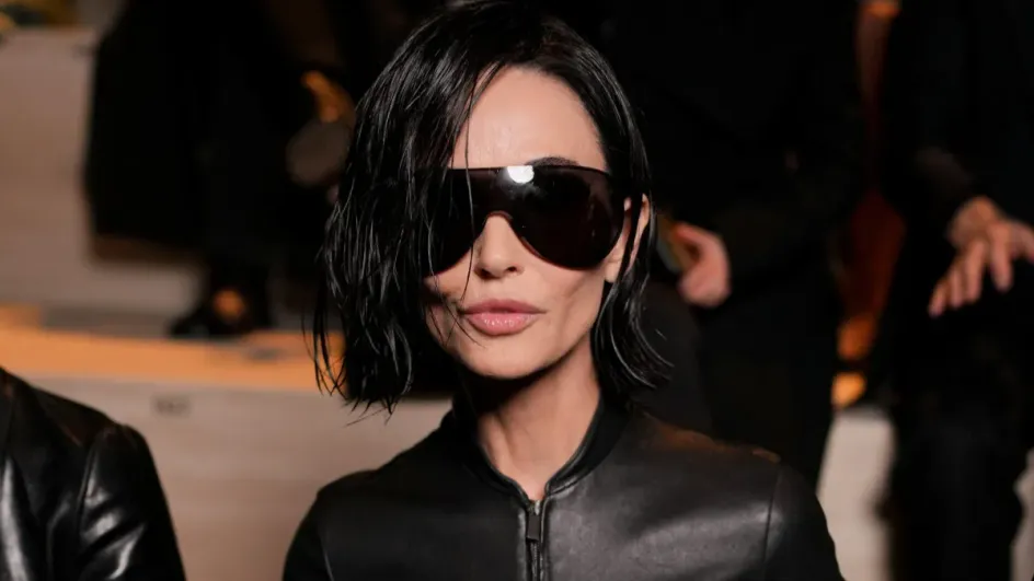 В Сети активно обсуждают новый образ Деми Мур