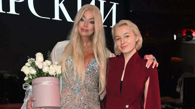 Анастасия Волочкова назвала причину конфликта с дочерью Ариадной