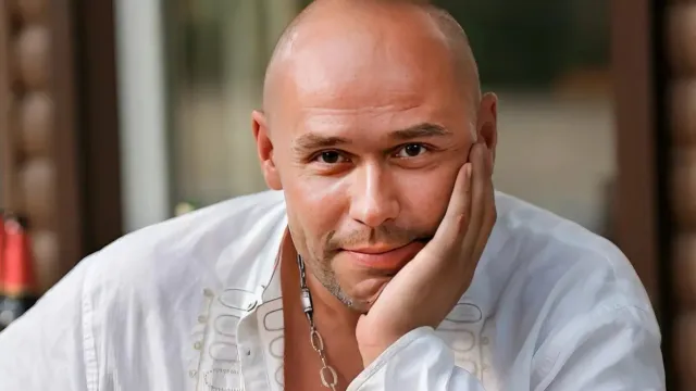 Сваха Осипова объяснила, почему Максим Аверин до сих пор не женат