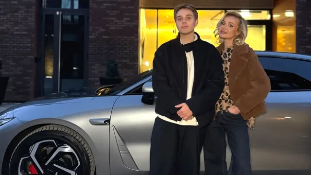 Полина Гагарина подарила сыну машину за миллионы рублей