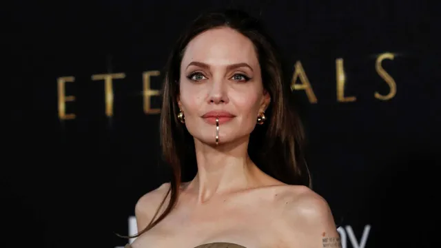 Анджелина Джоли сказала, что готова к «новому этапу» без Голливуда