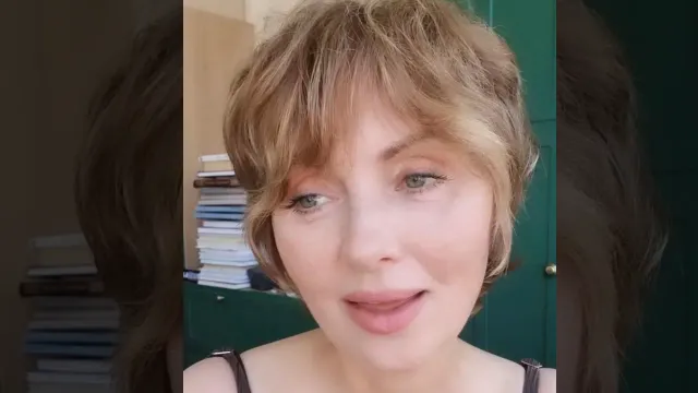 Горячая новость | Актриса Елена Ксенофонтова кардинально сменила имидж и цвет волос