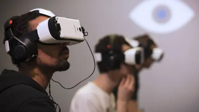 Исследование показало, что длительное использование VR может вредить здоровью людей