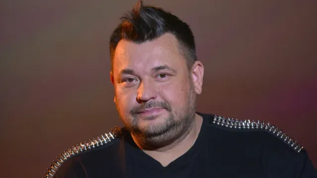 «Руки Вверх» требуют 5 млн рублей за товарный знак