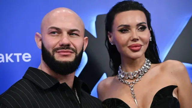 Оксана Самойлова решила начать новый год без Джигана