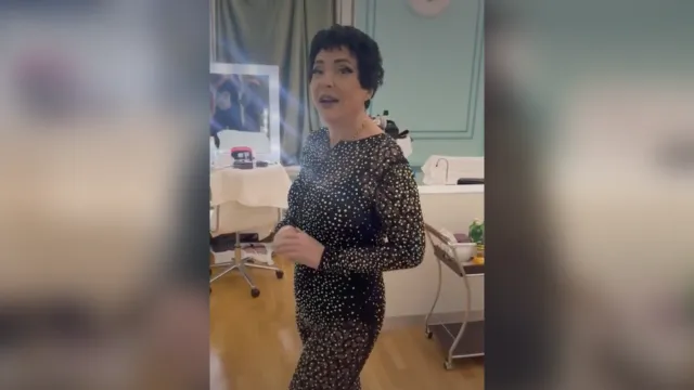 Певица Лолита Милявская опубликовала видео из гримерки за кулисами