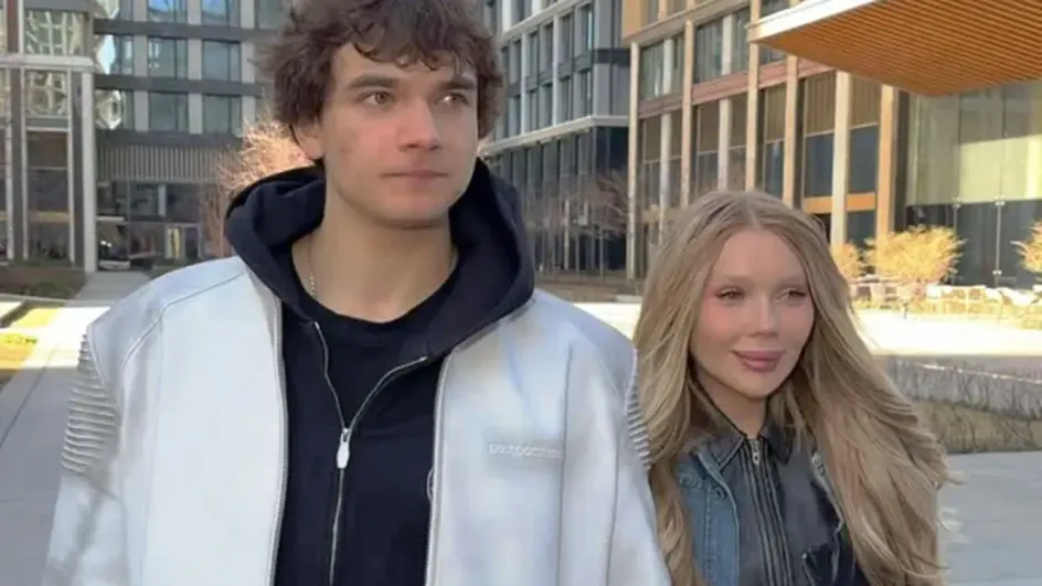 Карина Кросс обвенчалась с хоккеистом, который младше на 12 лет