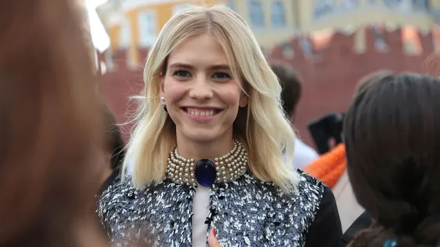 Елена Перминова появилась с молодым бойфрендом после слухов о разрыве