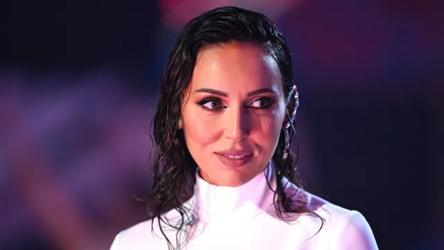 Горячая новость | Алсу остановила свой сольный концерт ради спасения зрителя