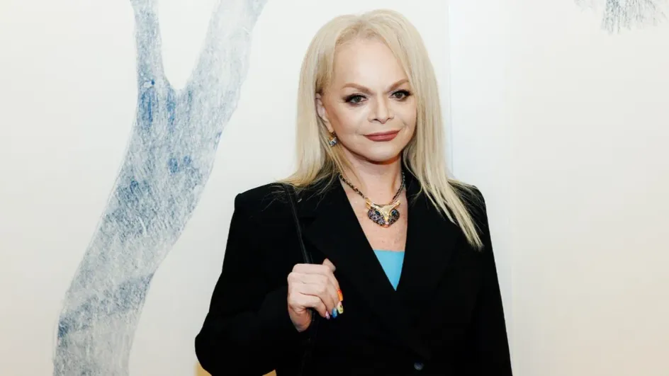 Лариса Долина окончательно съехала из спорной квартиры в Хамовниках