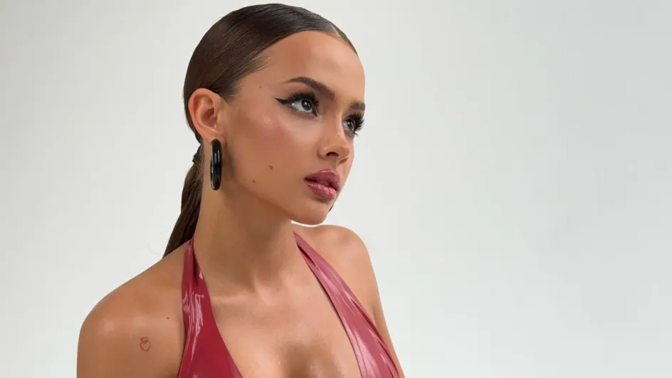 Валя Карнавал честно рассказала о своем раннем творчестве